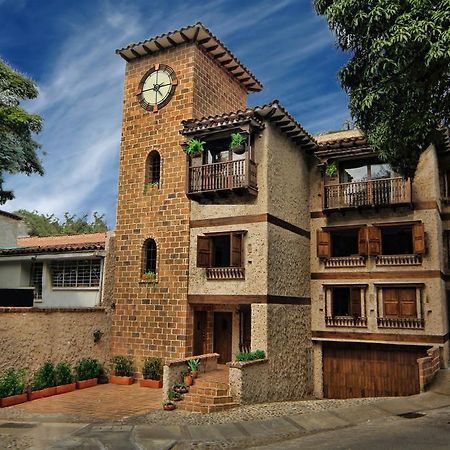 Casa Del Reloj Aparthotel Medellin Bilik gambar
